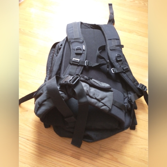 LN RC Hiker's Backpack - Picture 5 of 6